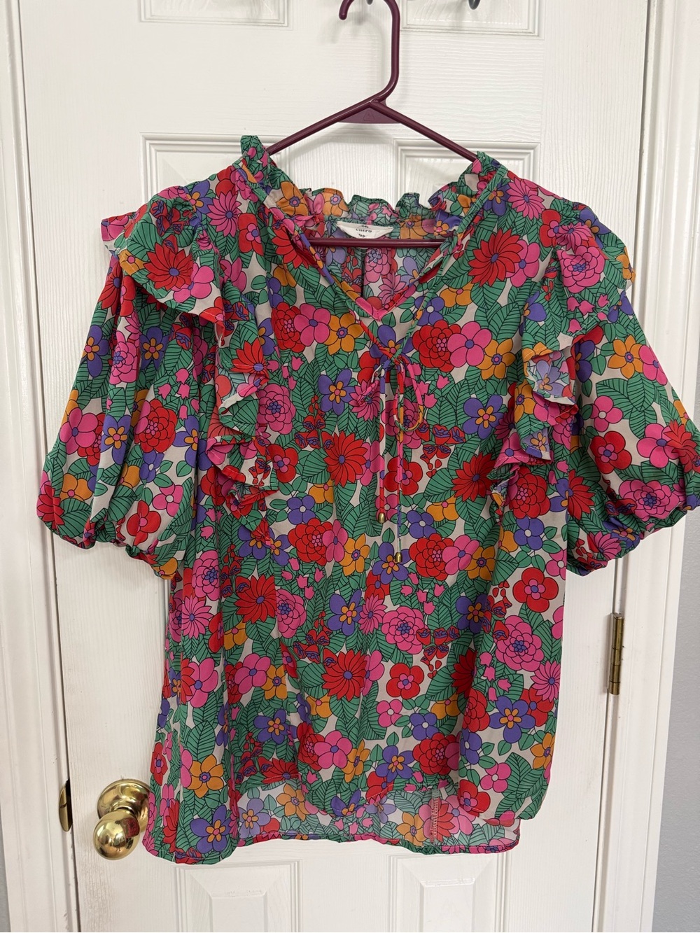 entro Bright Green Floral Ruffle Short Sleeve Blouse